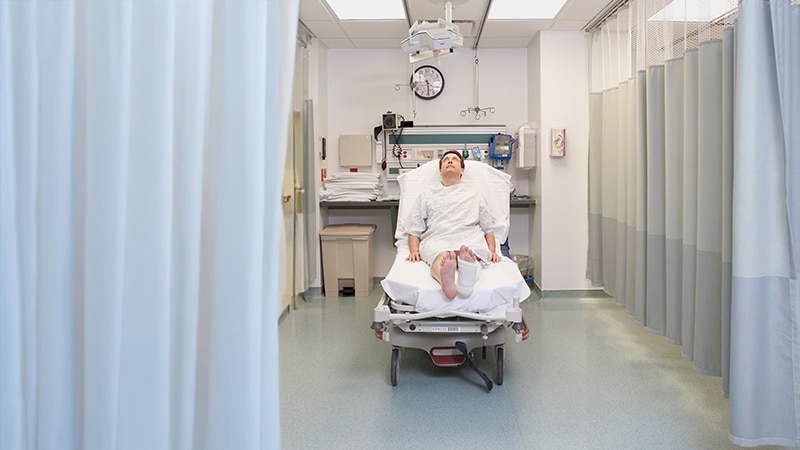 اضطراب قبل از جراحی عامل پیش‌بینی خطر هذیان پس از عمل