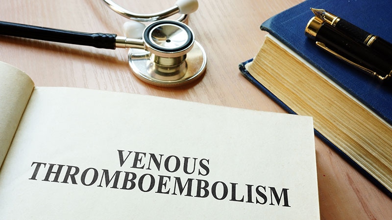 افزایش ریسک ترومبوآمبولی وریدی (VTE) در بیماران مبتلا به IBD پس از اولین جراحی سرطان روده بزرگ