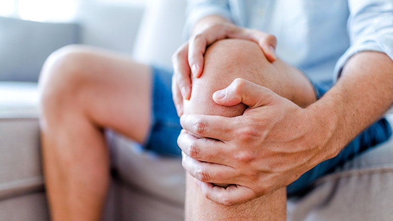 صدای ترکیدن یا تق‌تق زانو لزوماً نشانه آرتروز زودرس نیست