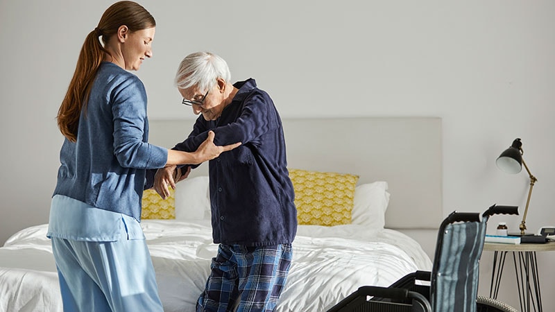 مداخلات مراقبت از بیماران دمانس به مراقبین بیشتر کمک می‌کند تا بیماران