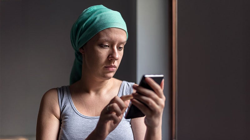 پیش‌بینی بقاء سرطان با نتایج گزارش شده توسط خود بیماران